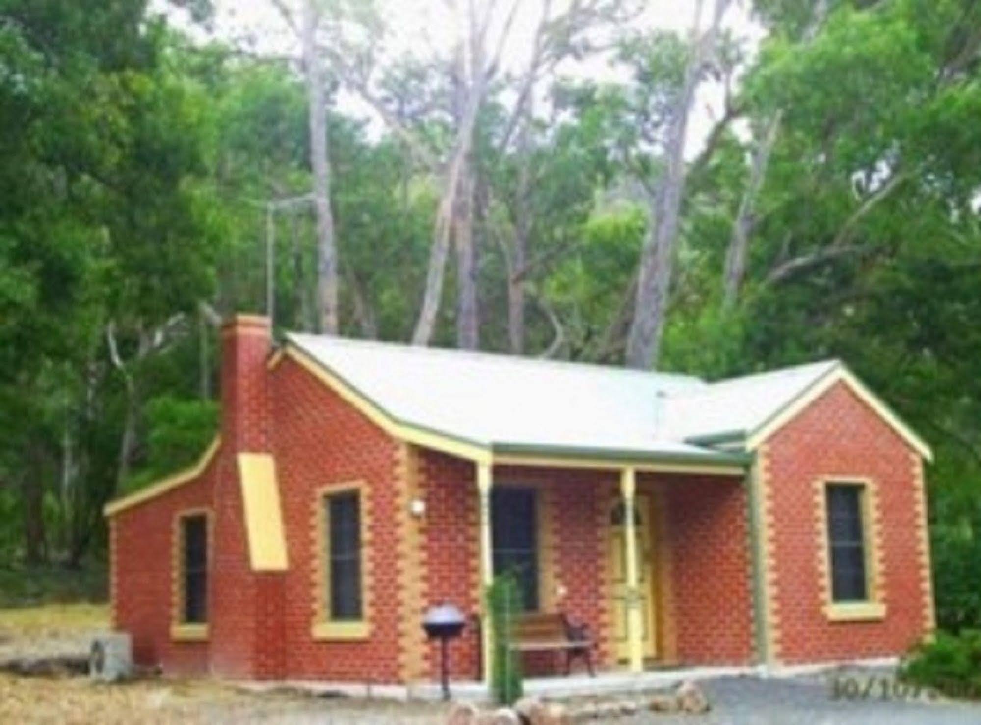 Heatherlie Cottages Halls Gap Exterior photo